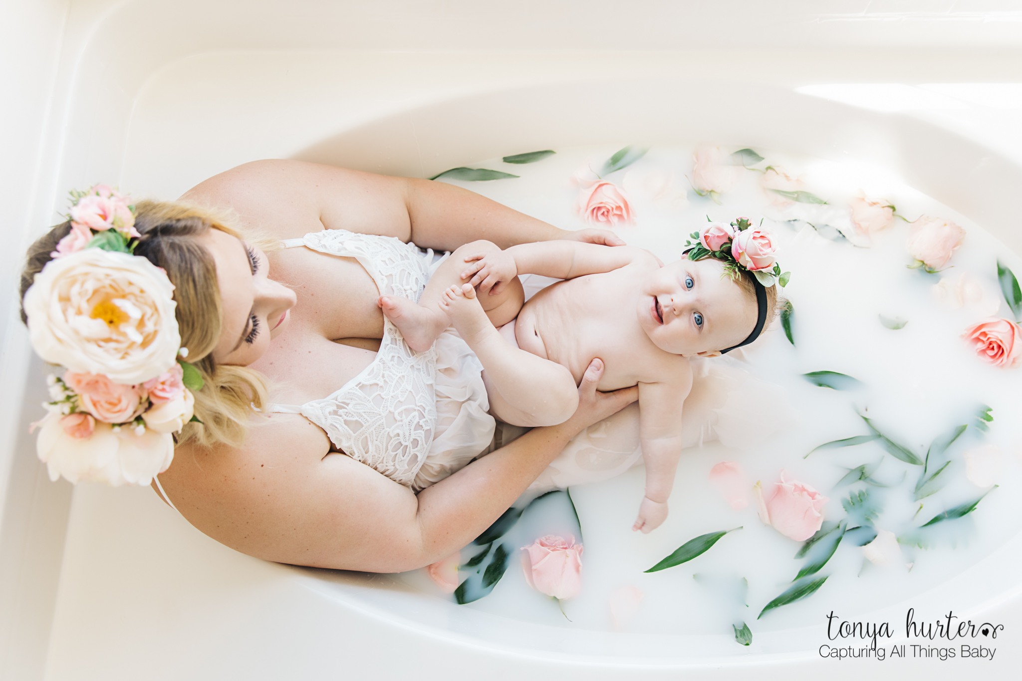 Mother and baby milk bath photo shoot Tonya hurter photography 2017