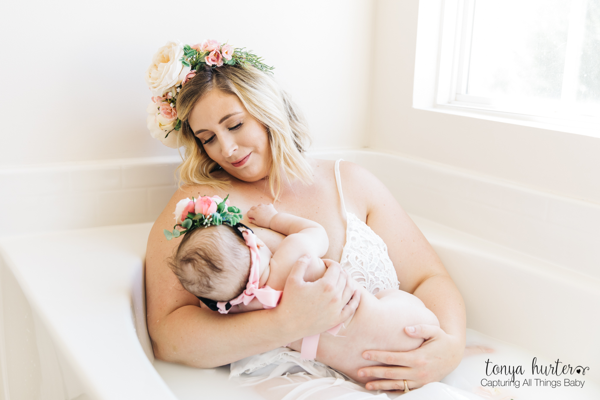 Mother and baby milk bath photo shoot Tonya hurter photography 2017