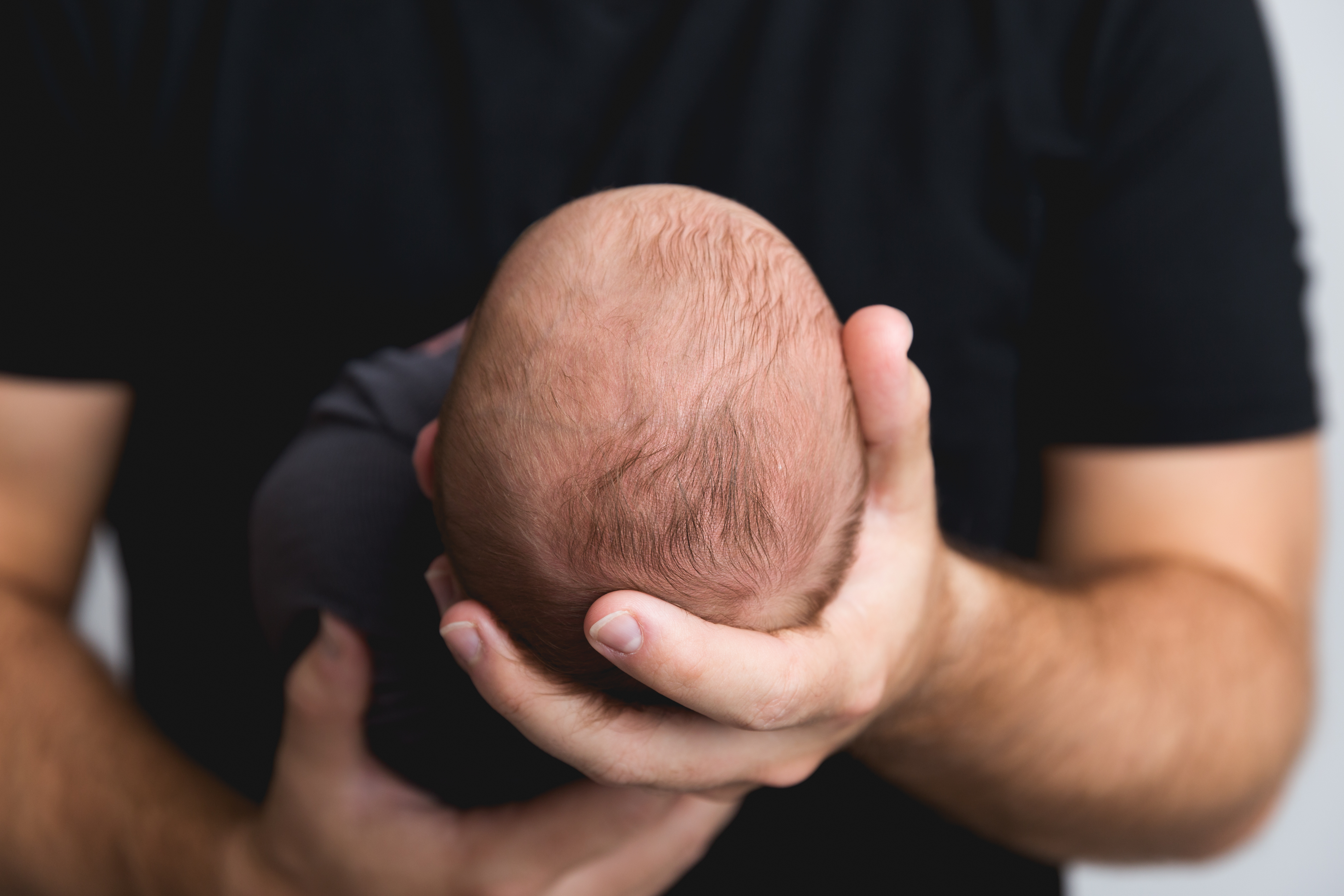 How to take newborn photos at home